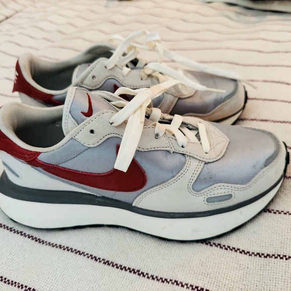 NIKE PHOENIX WAFFLE SNEAKERS - Picture 1 of 7